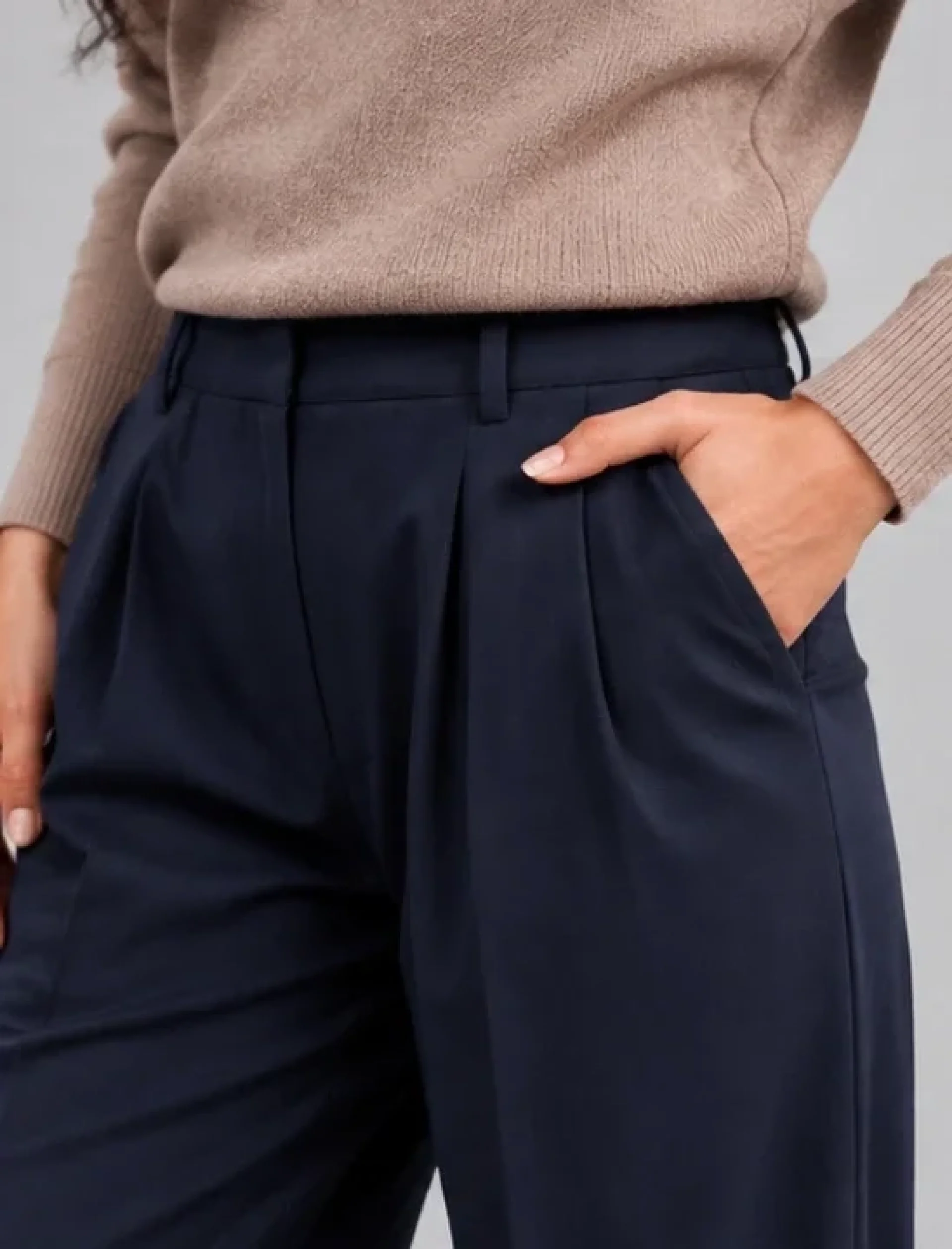NAVY WIDE-LEG TAILORED TROUSERS — image 2